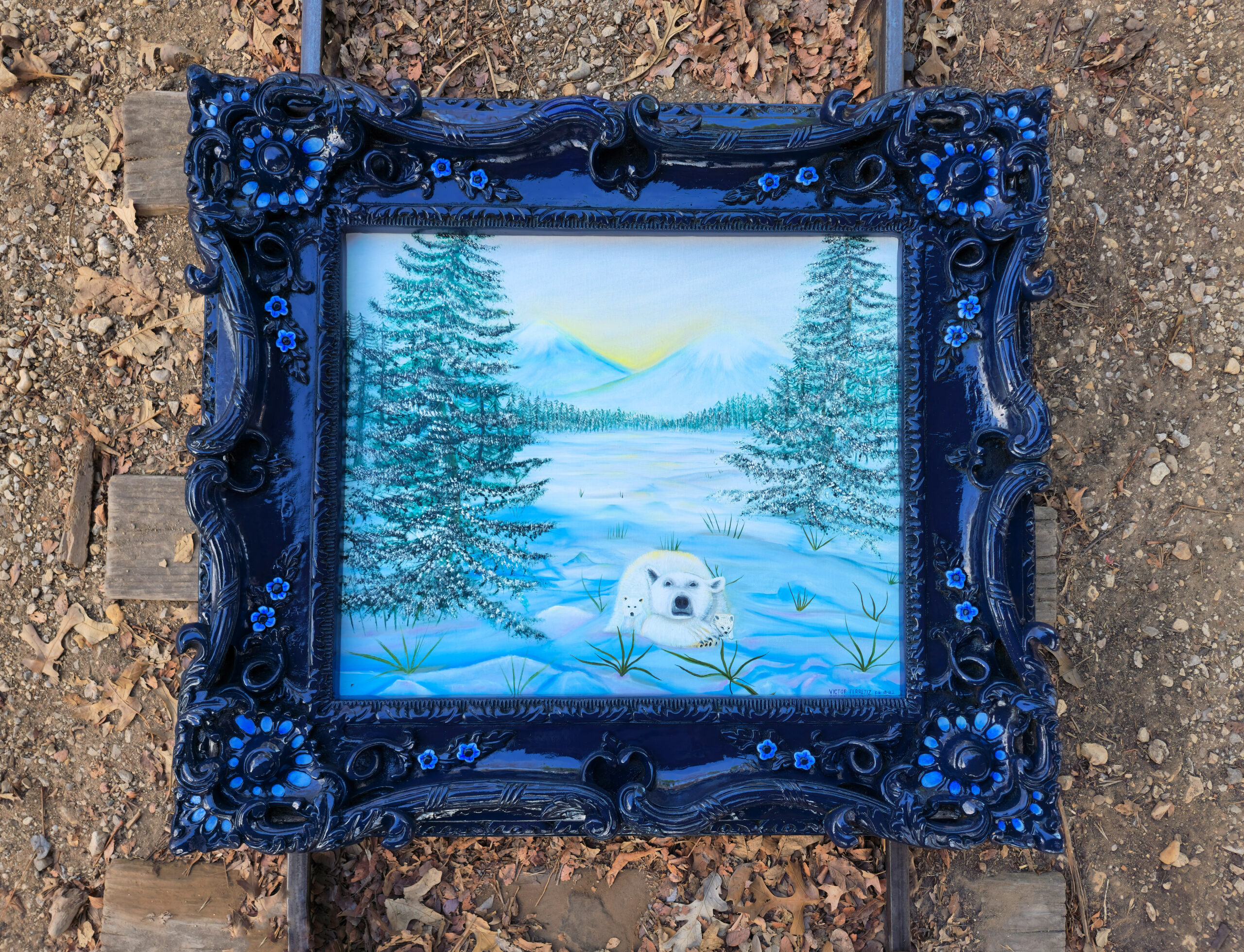 This is an original work of art inspired by the winter season of 2022. This painting comes with a handpainted frame. I painted blue flowers and snowflake-like designs in the corners to make it look more fun and authentic. This family of polar bears represents the family union and the warmth of the family in times of cold. The cold symbolizes, in this case, family abandonment, but there is always someone who makes us feel protected and supported in the most challenging moments of our lives.