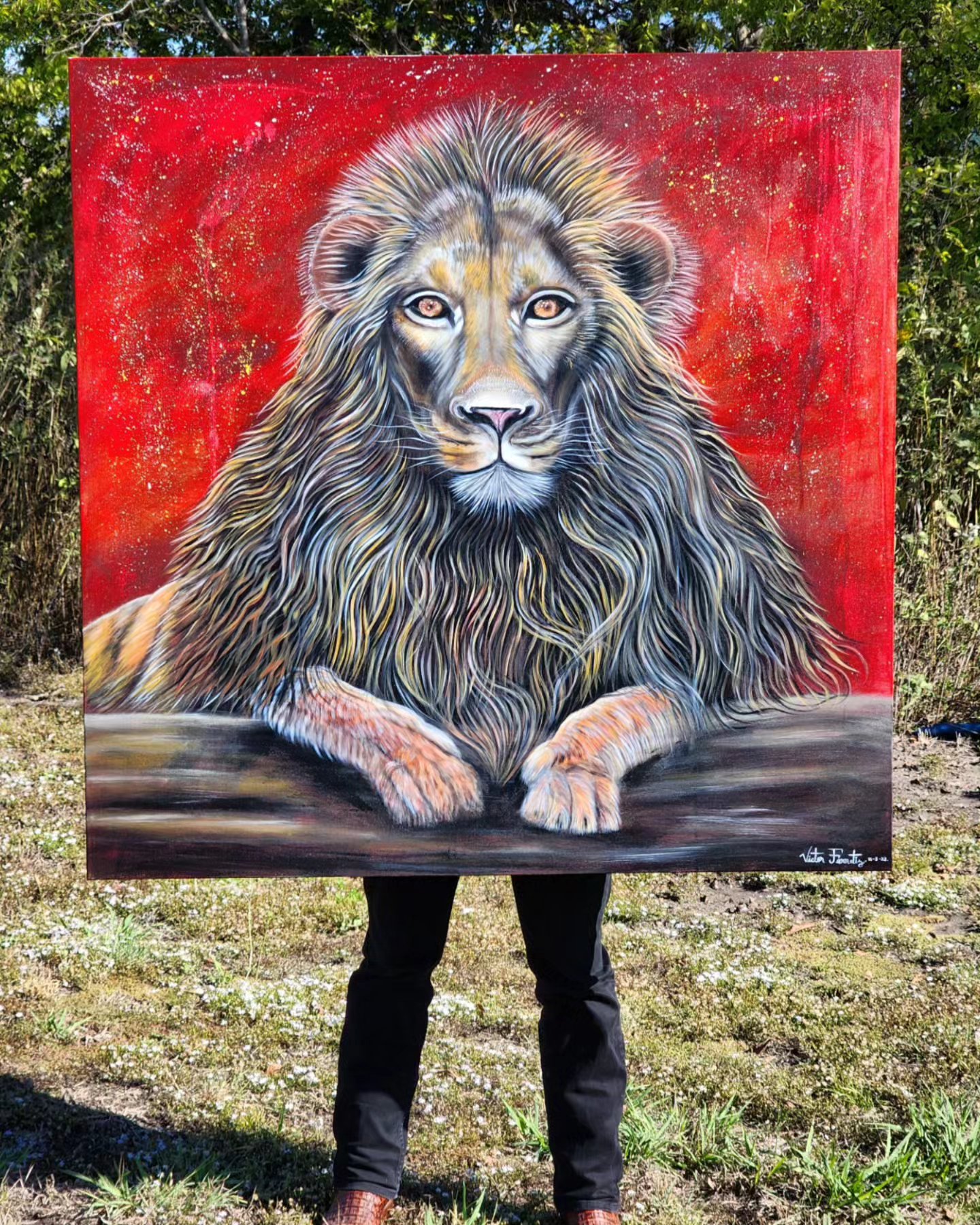 Aquí les comparto éstas fotografías de la nueva obra de arte que he titulado "Powerful" (Poderoso), lo cual representa la presencia de un león fuerte y poderoso, y con un gran nivel de majestuosidad y elegancia y respeto. La obra de arte está pintada con acrílicos sobre lienzo de 48"x48" pulgadas.