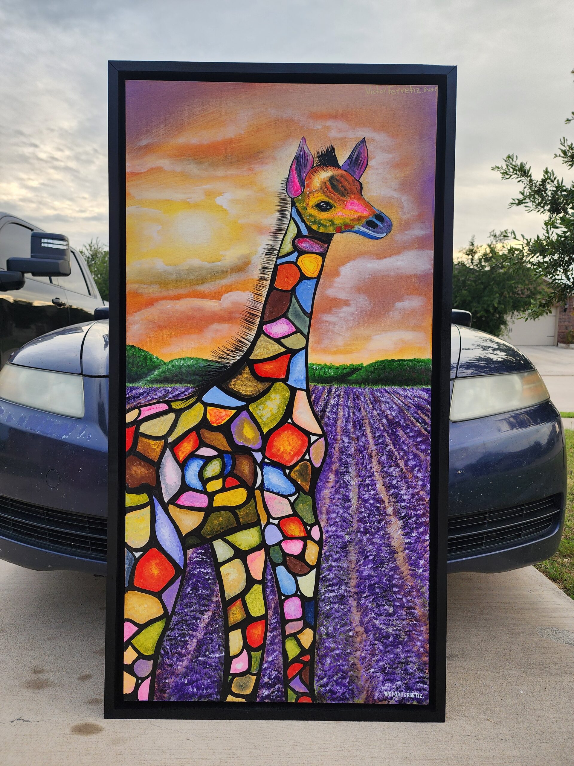 This original work of art of the giraffe is composed of a very colorful abstract style as if it were the appearance of a stained glass window. This work of art aims to fill those eyes with joy and to enliven great happiness while people enjoy their contemplation of the painting.